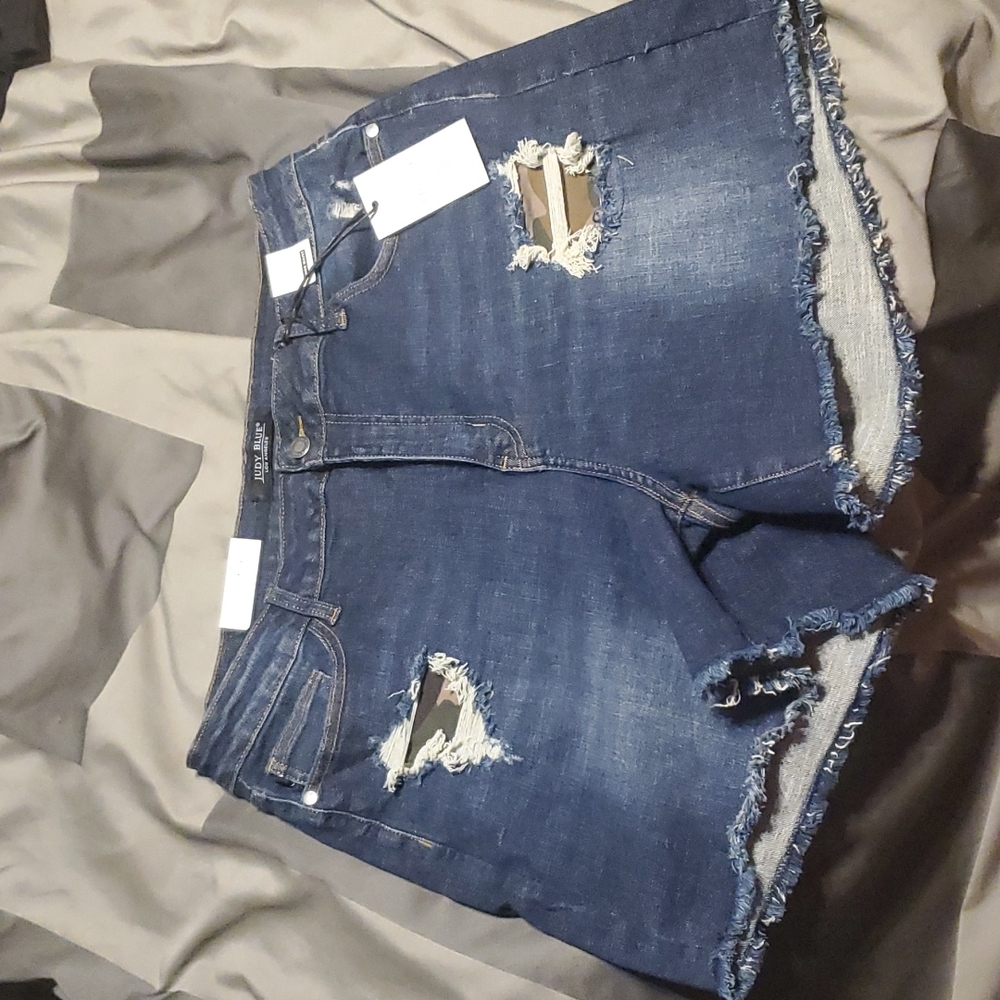 Judy Blue Jean shorts with camo detail